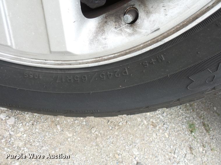 image for item DJ9589 2004 Ford F150 SuperCab pickup truck