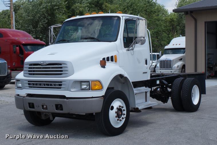 image for item DJ9602 2004 Sterling Acterra truck cab and chassis