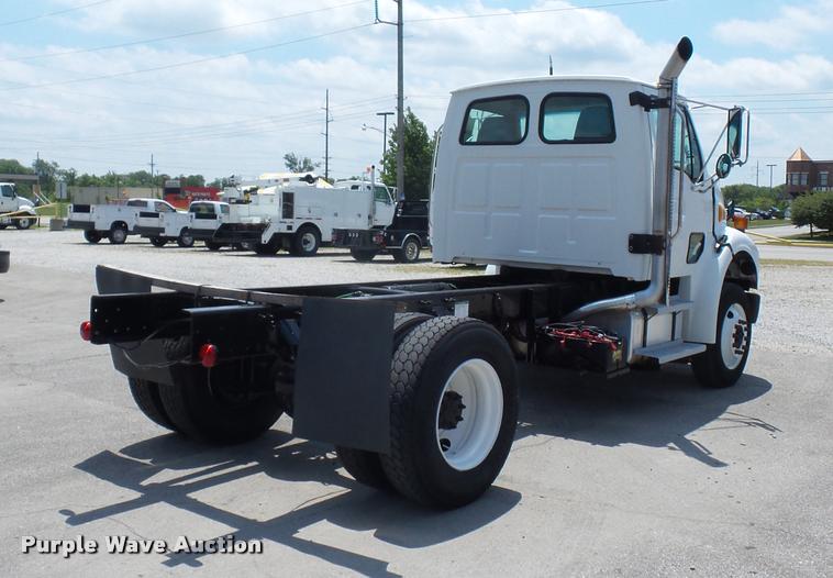 image for item DJ9602 2004 Sterling Acterra truck cab and chassis