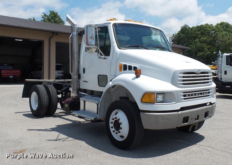 image for item DJ9602 2004 Sterling Acterra truck cab and chassis