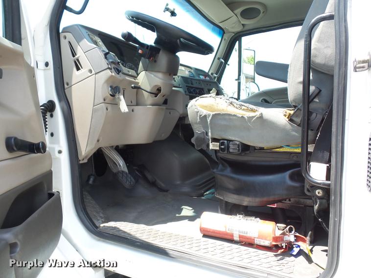 image for item DJ9602 2004 Sterling Acterra truck cab and chassis