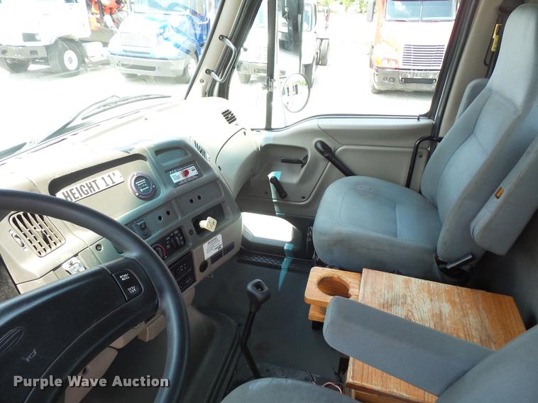 image for item DJ9602 2004 Sterling Acterra truck cab and chassis