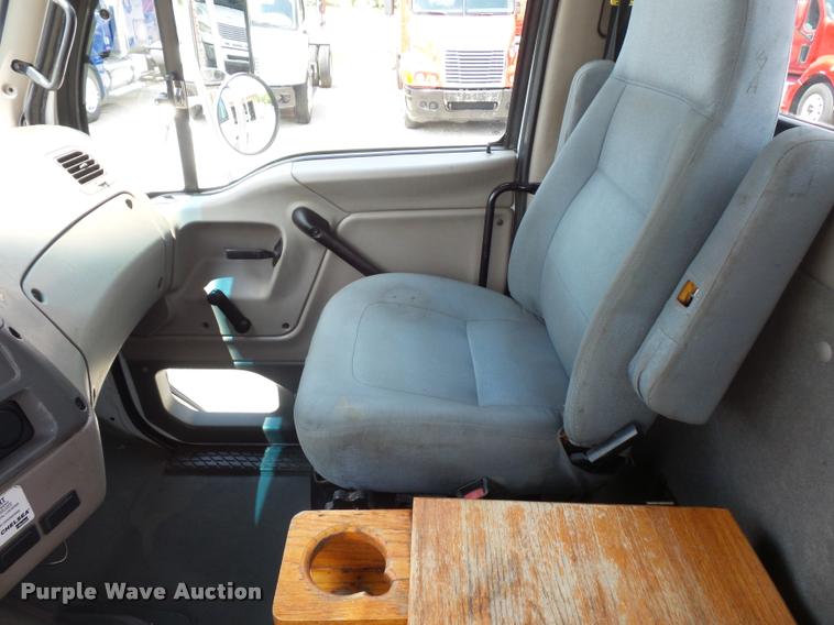 image for item DJ9602 2004 Sterling Acterra truck cab and chassis