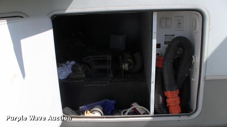 image for item DK9634 2007 Keystone Challenger camper