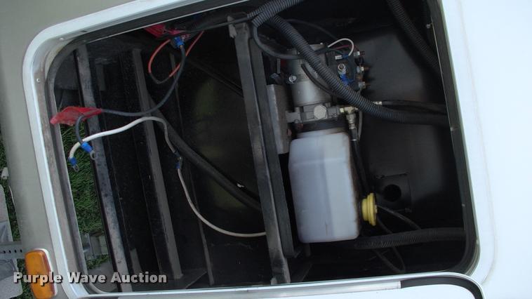 image for item DK9634 2007 Keystone Challenger camper