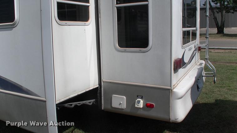 image for item DK9634 2007 Keystone Challenger camper