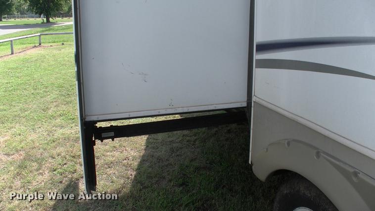image for item DK9634 2007 Keystone Challenger camper