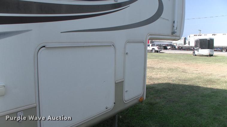 image for item DK9634 2007 Keystone Challenger camper