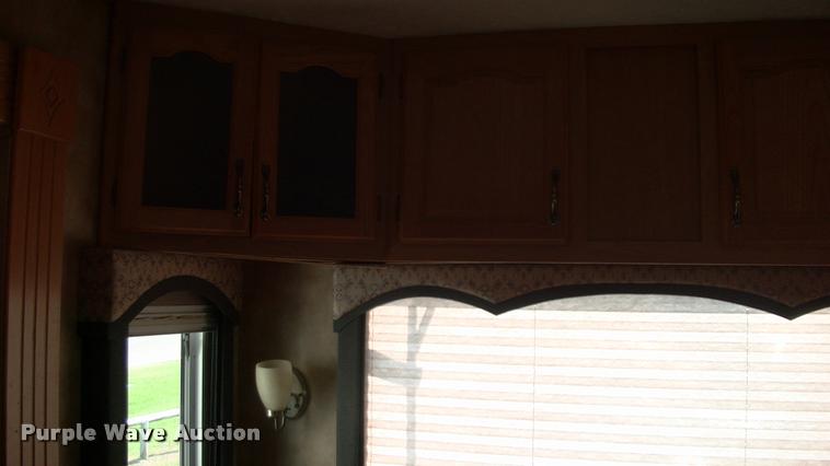 image for item DK9634 2007 Keystone Challenger camper