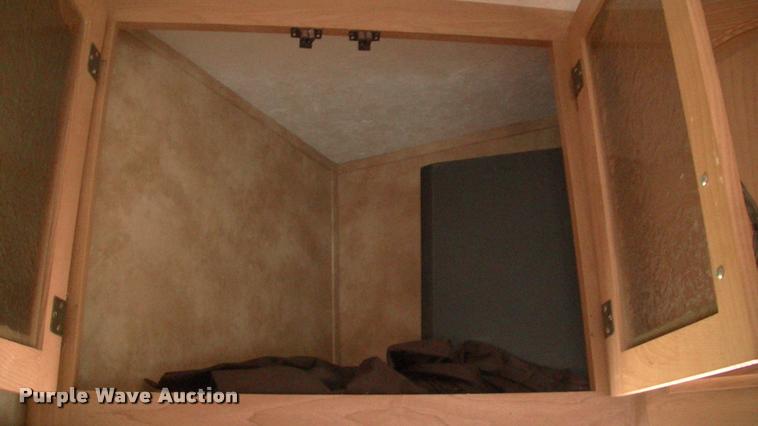 image for item DK9634 2007 Keystone Challenger camper