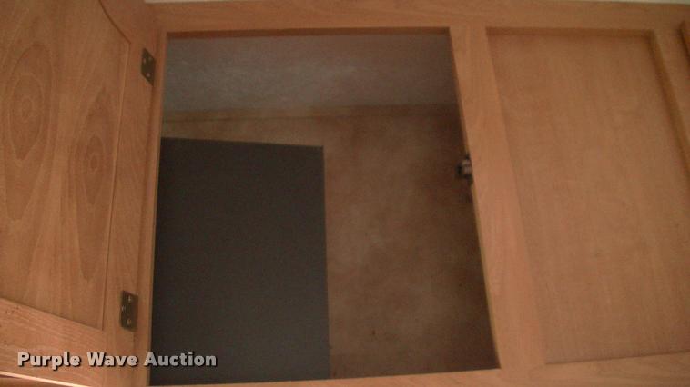 image for item DK9634 2007 Keystone Challenger camper