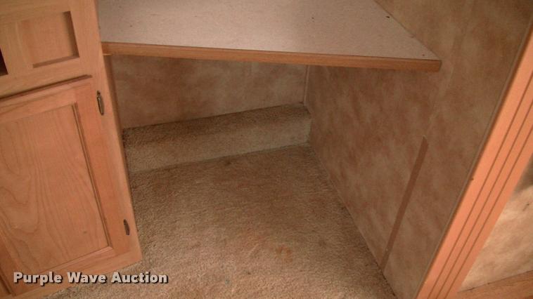 image for item DK9634 2007 Keystone Challenger camper