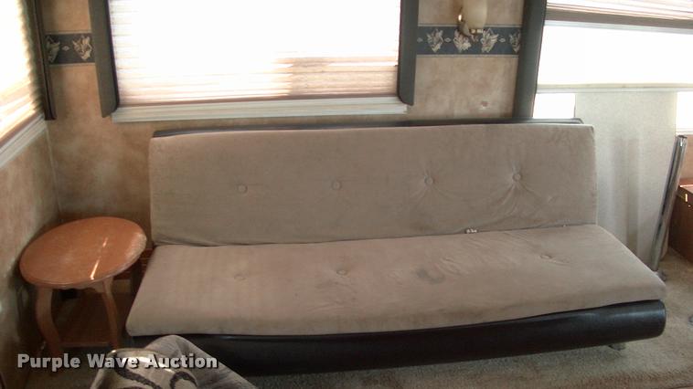 image for item DK9634 2007 Keystone Challenger camper