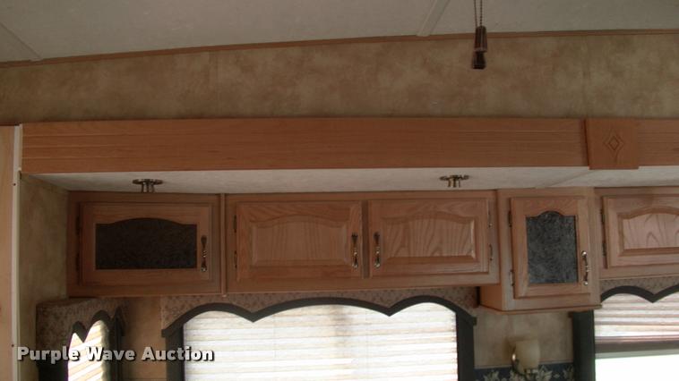 image for item DK9634 2007 Keystone Challenger camper