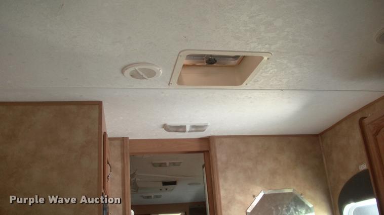 image for item DK9634 2007 Keystone Challenger camper