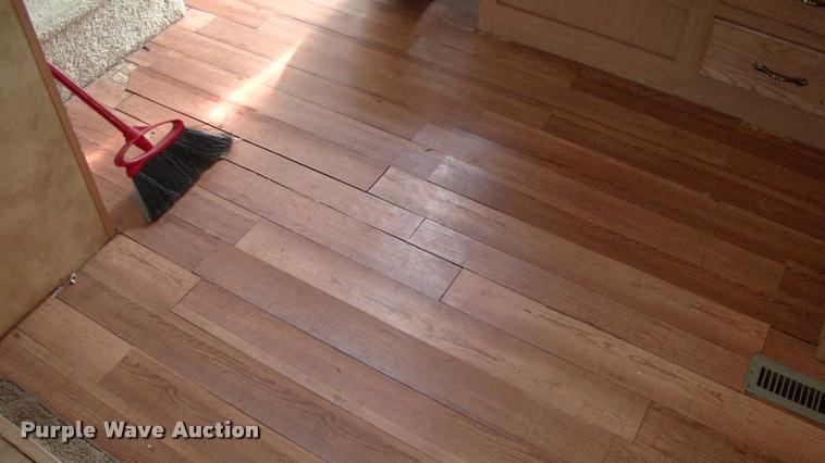 image for item DK9634 2007 Keystone Challenger camper