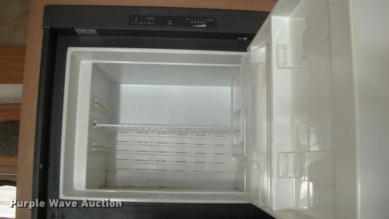 image for item DK9634 2007 Keystone Challenger camper