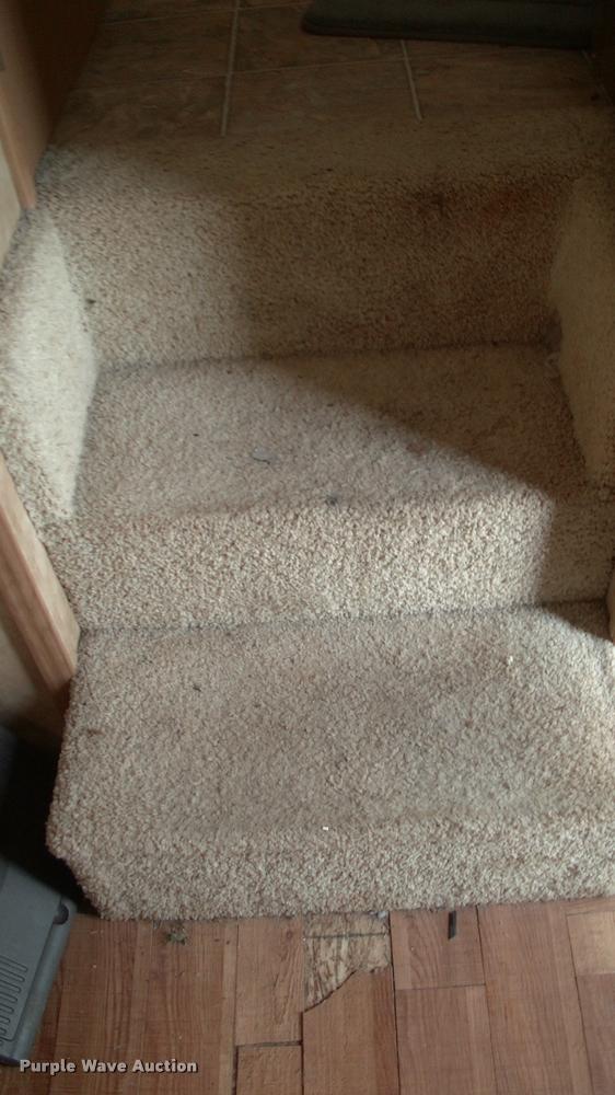 image for item DK9634 2007 Keystone Challenger camper