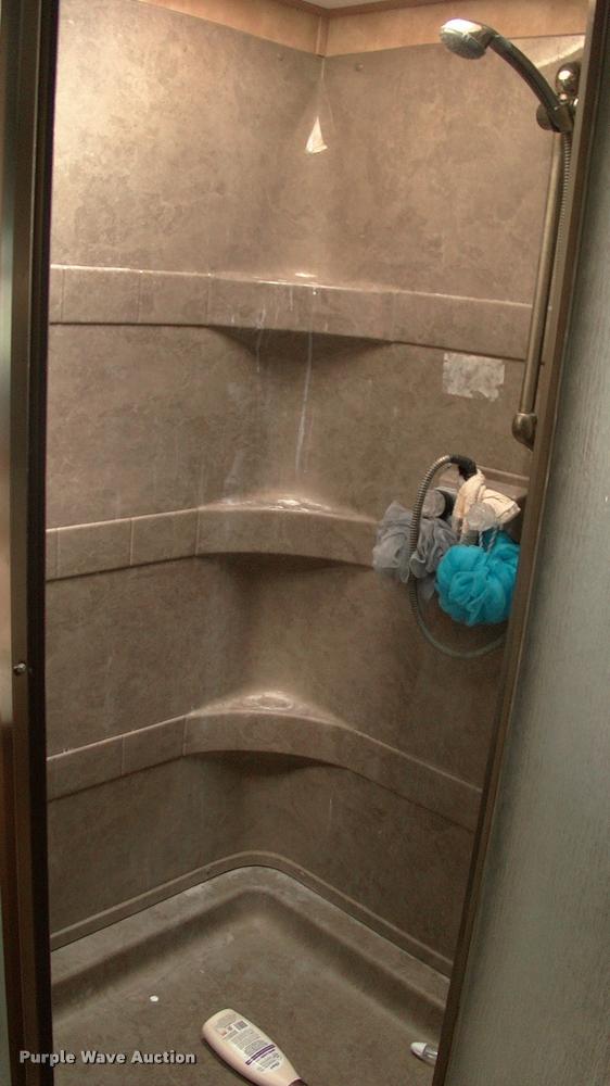 image for item DK9634 2007 Keystone Challenger camper