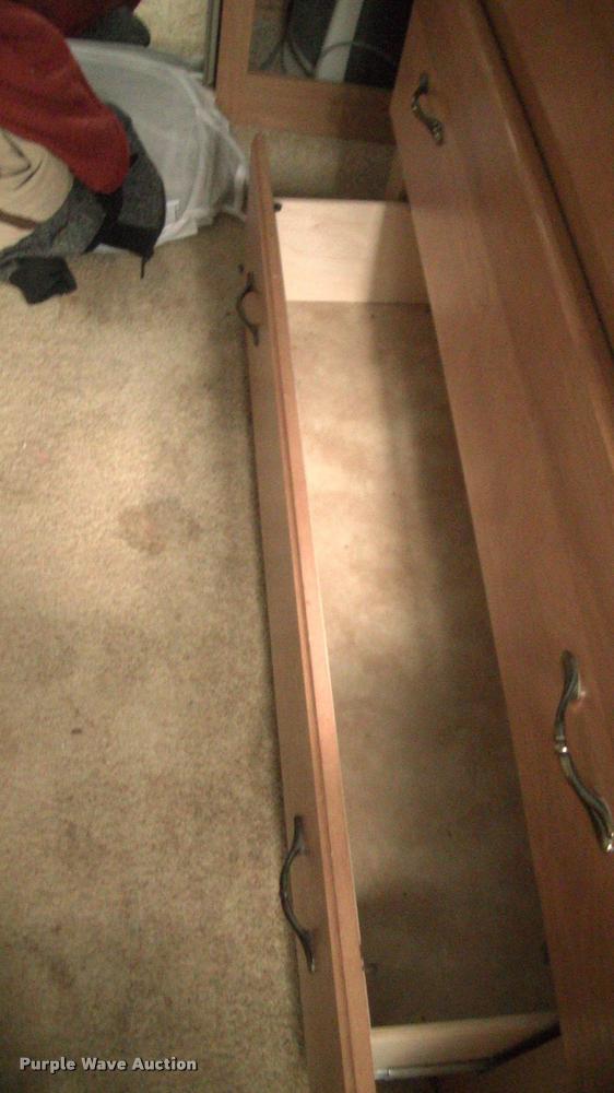 image for item DK9634 2007 Keystone Challenger camper