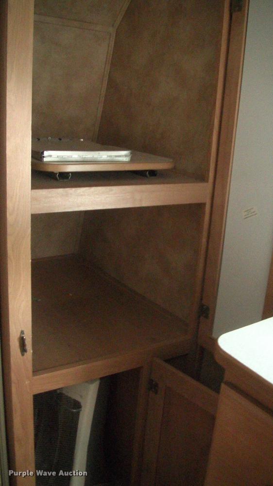 image for item DK9634 2007 Keystone Challenger camper