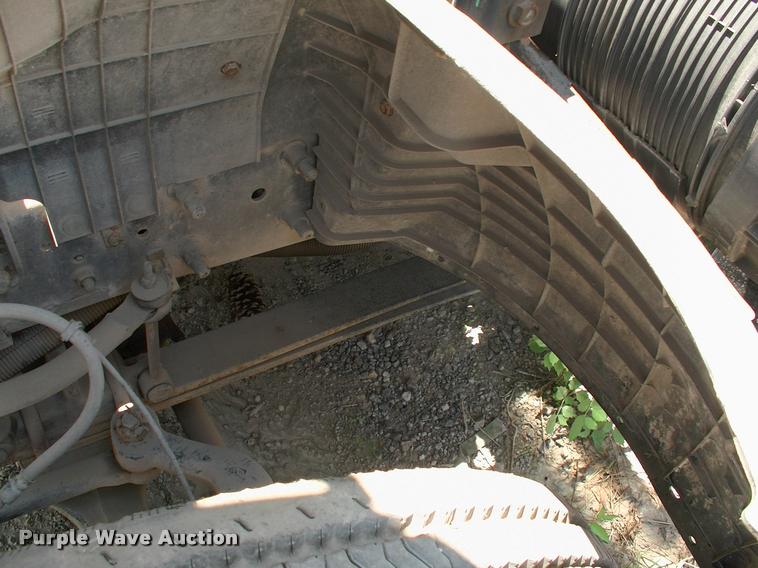 image for item DK9642 2006 Ford LCF flatbed truck