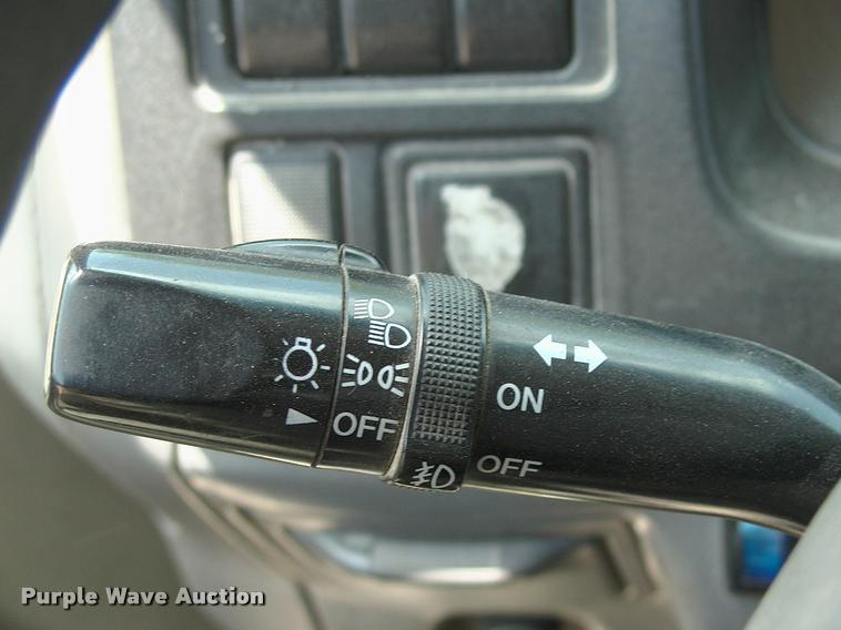 image for item DK9643 2006 Ford LCF flatbed truck