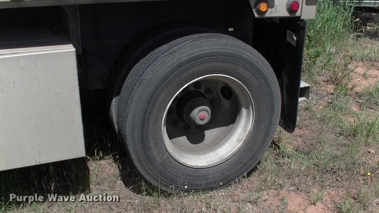 image for item DK9672 1996 Transcraft Eagle W2 48X96 flatbed trailer