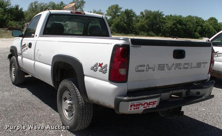 image for item DK9730 2005 Chevrolet Silverado 2500HD pickup truck