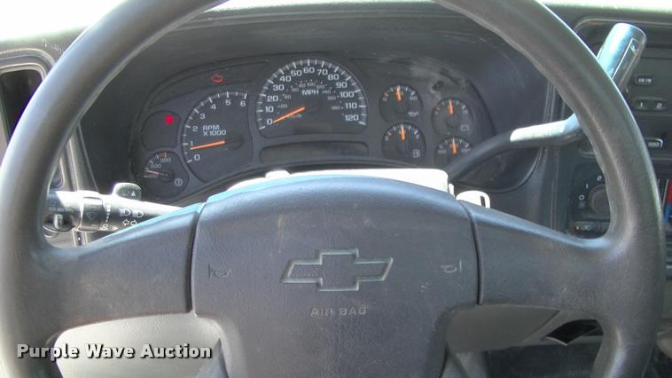 image for item DK9730 2005 Chevrolet Silverado 2500HD pickup truck