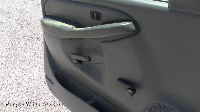 image for item DK9730 2005 Chevrolet Silverado 2500HD pickup truck