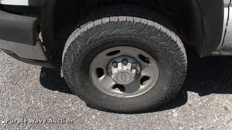 image for item DK9730 2005 Chevrolet Silverado 2500HD pickup truck