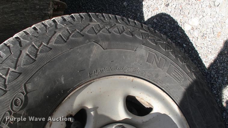 image for item DK9730 2005 Chevrolet Silverado 2500HD pickup truck