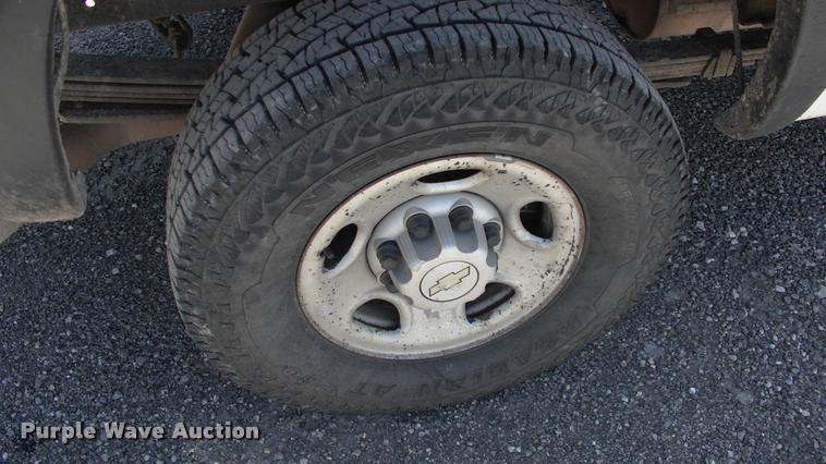 image for item DK9730 2005 Chevrolet Silverado 2500HD pickup truck