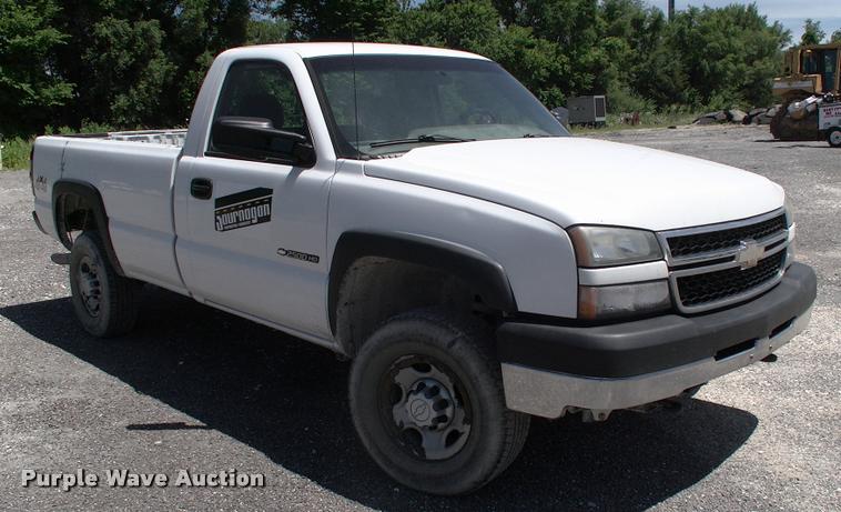 image for item DK9731 2007 Chevrolet Silverado Classic 2500HD pickup truck