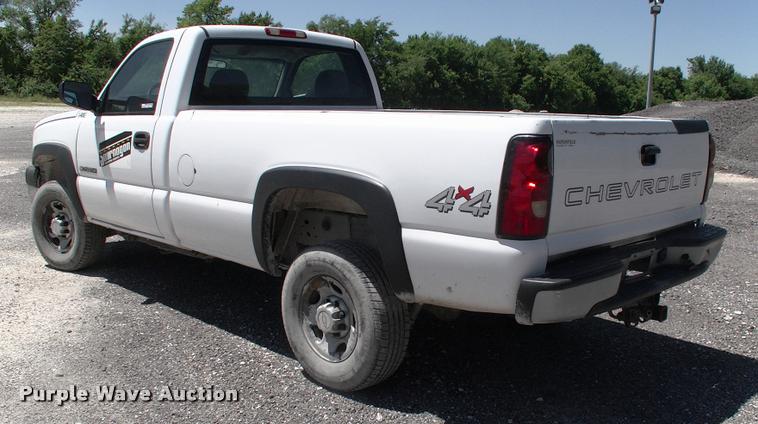 image for item DK9731 2007 Chevrolet Silverado Classic 2500HD pickup truck