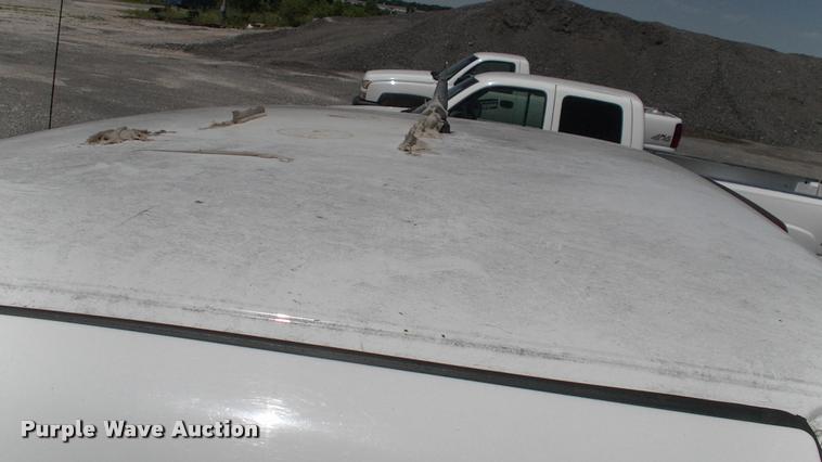 image for item DK9733 2004 Chevrolet Silverado 2500HD pickup truck