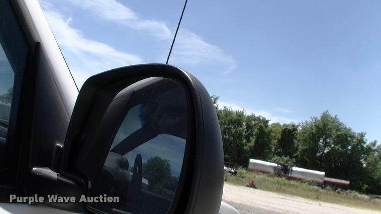 image for item DK9733 2004 Chevrolet Silverado 2500HD pickup truck