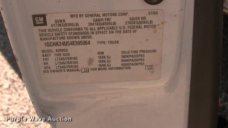 image for item DK9733 2004 Chevrolet Silverado 2500HD pickup truck