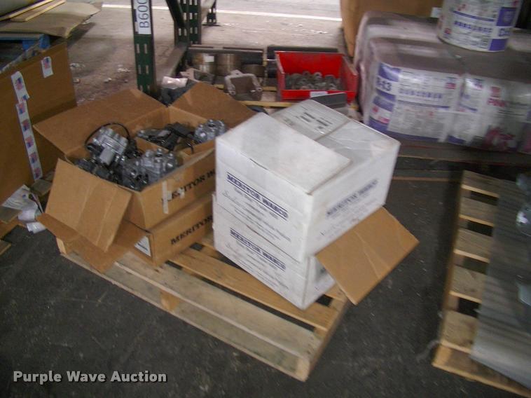 image for item DK9745 (12) Meritor Wabeu ABS ECU modules