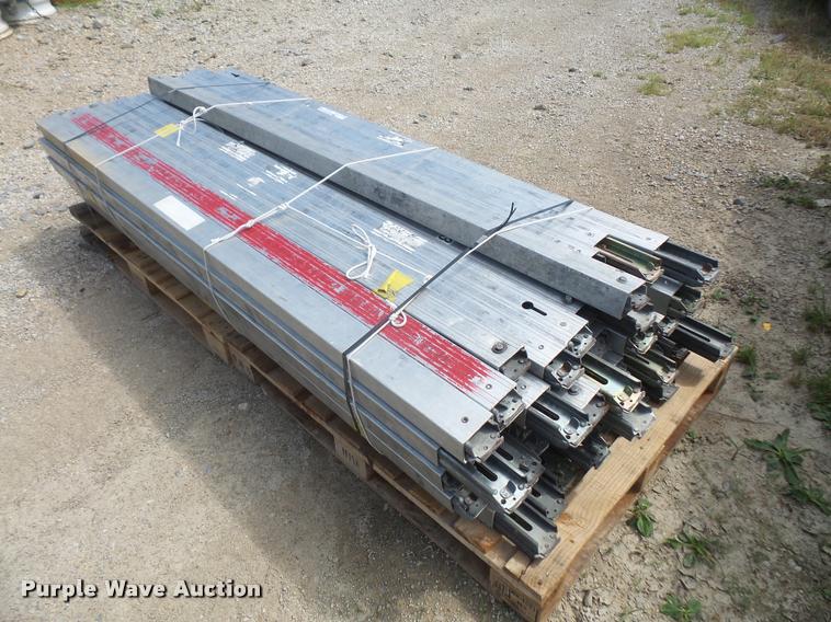 (59) aluminum load locks in McLouth, KS Item DL9556 sold Purple Wave