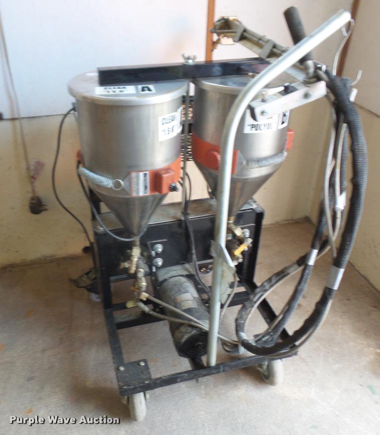 HiTech SB2005 polyurethane joint filler pump in McLouth, KS Item