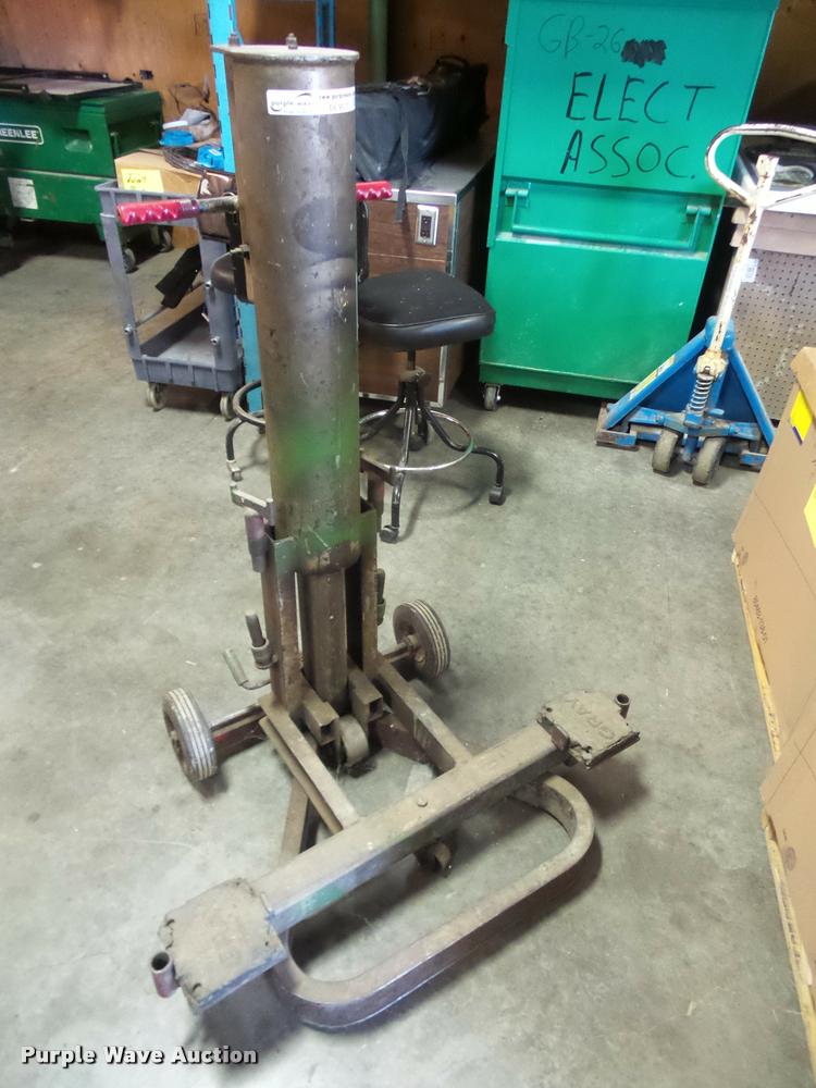 image for item DL9575 Gray 100 pneumatic jack