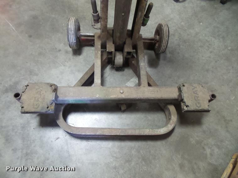 image for item DL9575 Gray 100 pneumatic jack