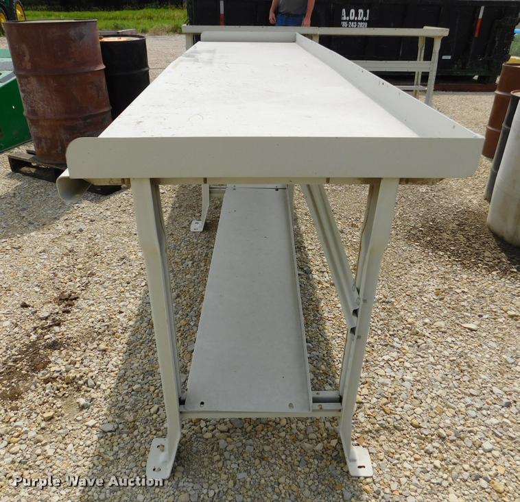 image for item DM9468 (2) benches