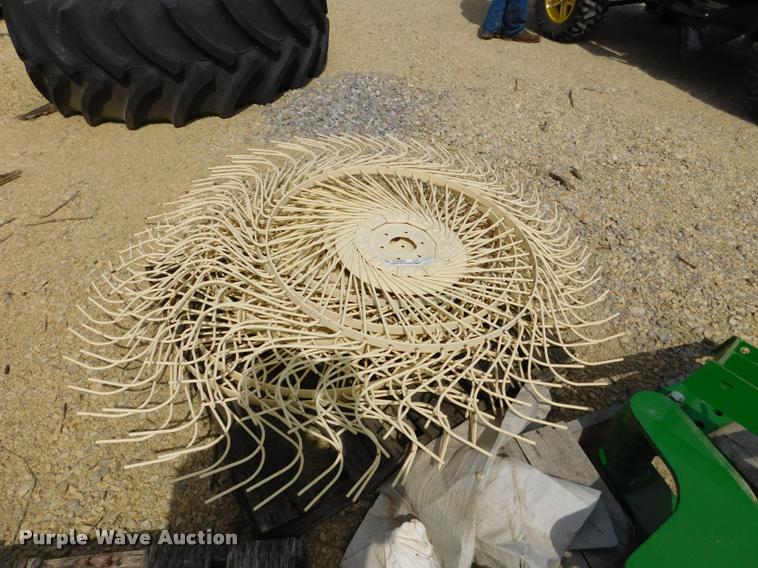 image for item DM9469 (9) rake wheels