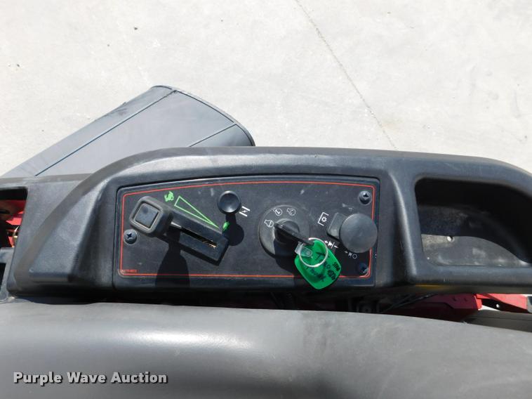 image for item DM9476 2013 Toro 74626 riding lawn mower