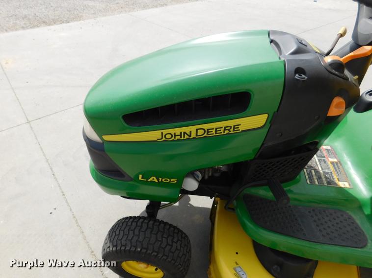 image for item DM9477 2008 John Deere LA105 riding lawn mower