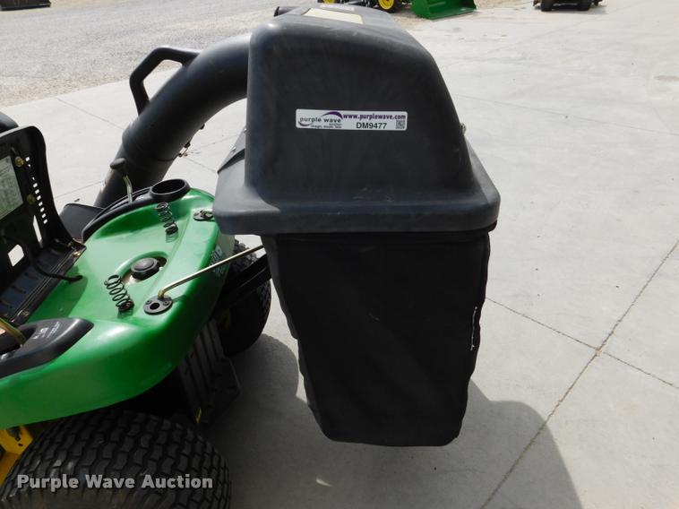 image for item DM9477 2008 John Deere LA105 riding lawn mower