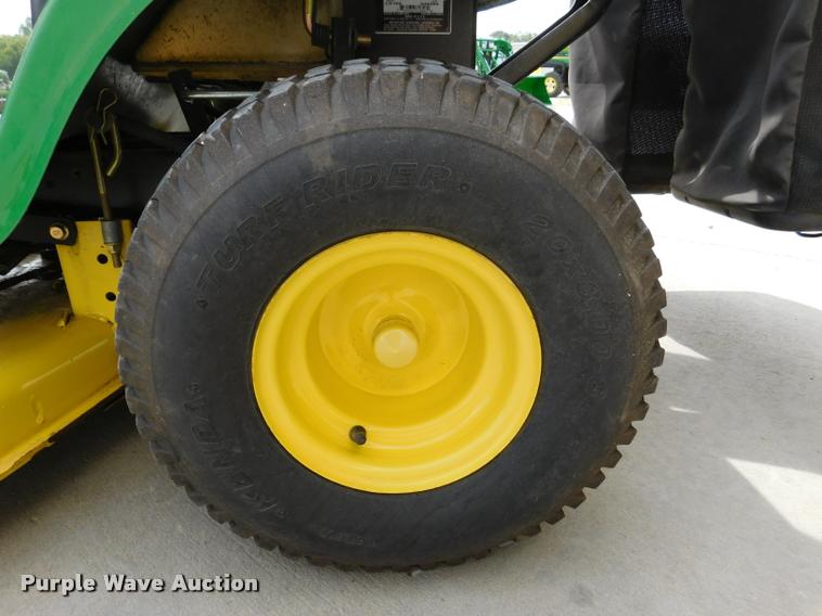 image for item DM9477 2008 John Deere LA105 riding lawn mower